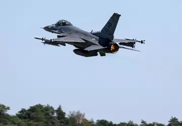 De Amerikaanse luchtmacht heeft F-16 Fighting ...