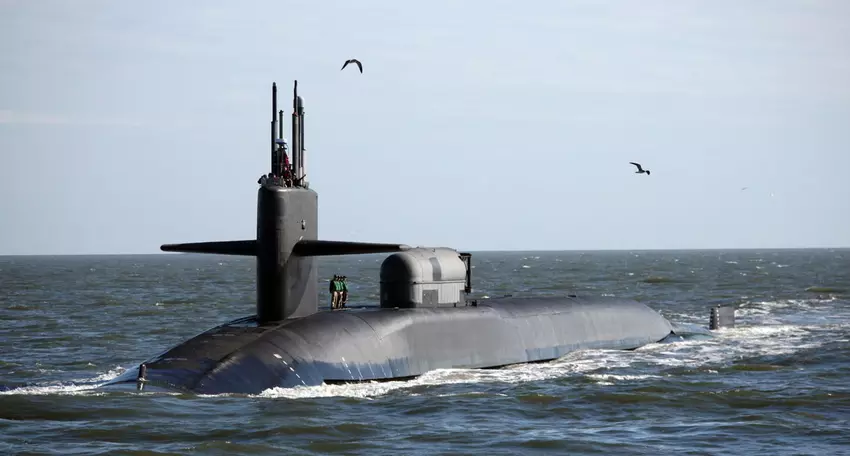 VS richt mogelijk nieuwe scheepswerf op voor de bouw van kernonderzeeërs vanwege de dreiging van China