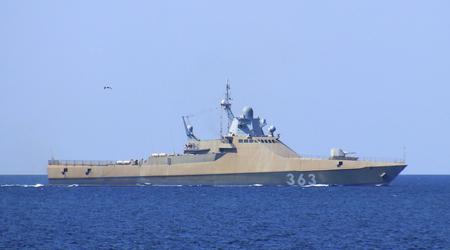 Het nieuwe Russische schip Pavel Derzhavin, dat Kalibr kruisraketten en Kh-35 antischipraketten kan vervoeren, is bij de Krim op zijn eigen mijn ontploft.