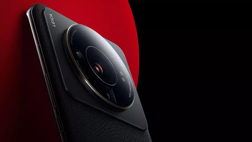 Xiaomi 14 Ultra krijgt een 5.180 mA*h batterij en bescheiden snelladen naast vier 50MP camera's