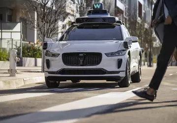 Zeven Waymo-robottaxi's blokkeerden het verkeer op ...