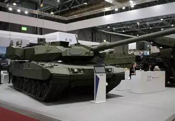 KMW onthult eerste demonstratie van hypermoderne ...