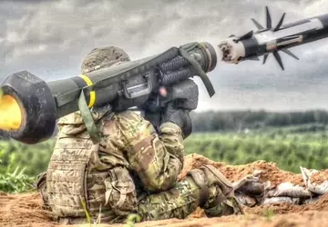 Letland draagt al zijn Stinger MANPADS ...