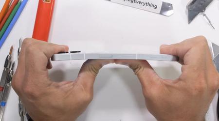 De Nothing Phone (2) werd direct na de officiële lancering aan een extreme krachtproef onderworpen
