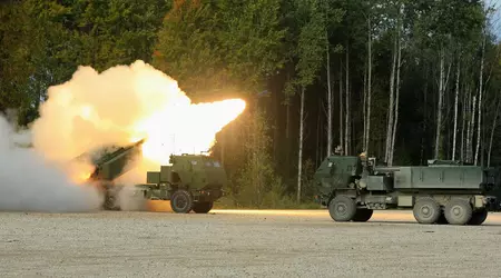 Onderscheppers voor NASAMS, granaten voor HIMARS- en TOW-raketten - de VS kondigt een militair hulppakket van 125 miljoen dollar aan voor Oekraïne