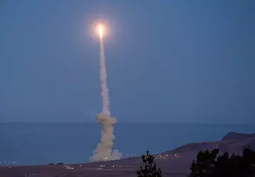 Amerika's volgende generatie GBI onderscheppingsraket heeft ...