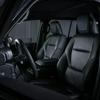 Toyota Land Cruiser 250 AT37 in profiel