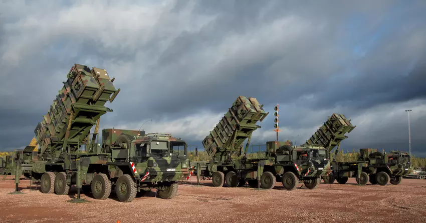 Duitsland draagt Patriot raketafweersystemen en IRIS-T luchtverdedigingssystemen over aan Oekraïne in een pakket ter waarde van $1,5 miljard