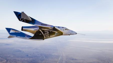 Virgin Galactic stuurt voor het eerst toeristen naar de grens van de ruimte - VSS Unity klom naar een hoogte van 80km