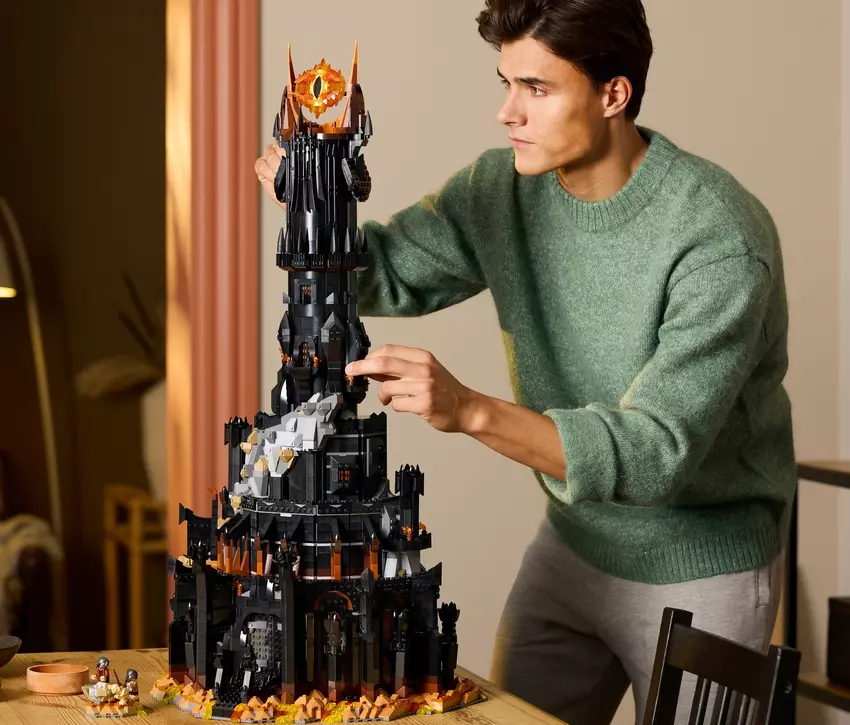 Een prijskaartje van 459 dollar en 5.471 stukjes: LEGO en Warner Bros. kondigden de Lord of the Rings: Barad-Dûr aan