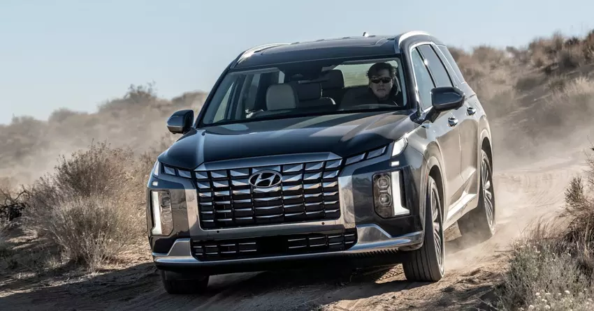 Eigenaren van de Hyundai Palisade klagen: SUV "glijdt" over hobbels en wil niet remmen