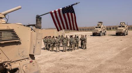 Het Amerikaanse leger heeft luchtaanvallen uitgevoerd op ISIS-bases in Syrië om te voorkomen dat ze zich herstellen van de val van het Assad-regime.
