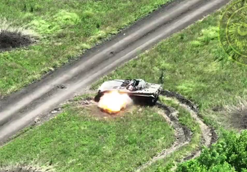 Drie FPV-drones van elk $350 vernietigen ...