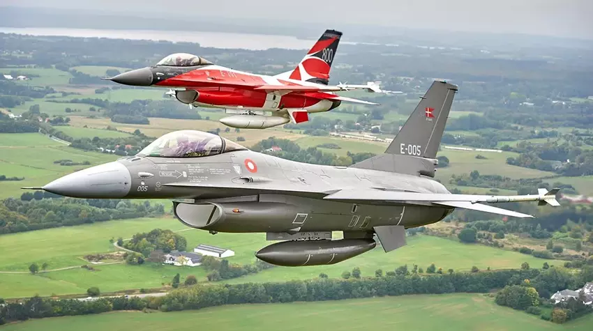 VS keurt levering van Amerikaanse F-16 Fighting Falcon-gevechtsvliegtuigen aan Oekraïne door Nederland en Denemarken goed