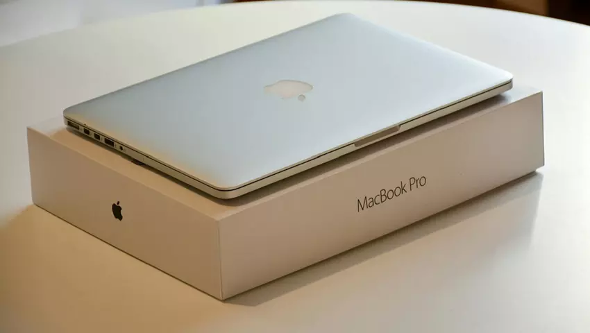 MacBooks zullen upgrades ontvangen zonder uitpakken in de magazijnen: Apple test nieuwe technologie