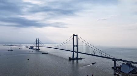 Twee bruggen, twee kunstmatige eilanden en een onderwatertunnel: China opent $1,5 miljard kostende snelweg Shenzhen-Zhongshan, 7 jaar in de maak