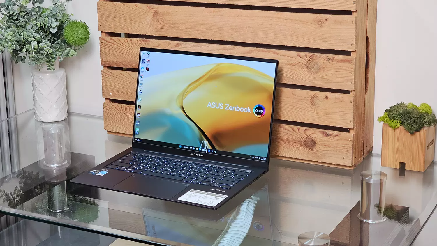 ASUS Zenbook 14X OLED (UX3404VA) Overzicht: Briljant OLED-scherm en uitstekende kracht