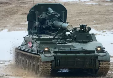 Oekraïense drone vernietigt Russische 2S4 Tyulpan ...