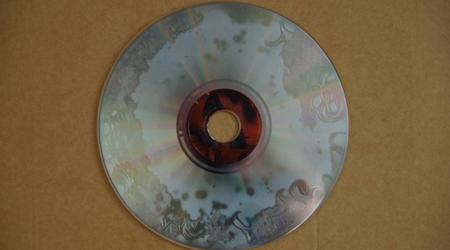 Je discs kunnen bederven door een chemische reactie en dit gebeurt actief met DVD's die zijn uitgebracht door Warner Bros.