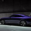 Voorproefje van 2025 Rolls-Royce Spectre Black Badge.