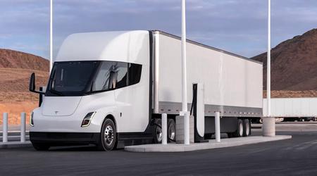 De plannen voor het eerste "openbare" Megacharger laadstation voor elektrische Tesla Semi vrachtwagens zijn online gepubliceerd.