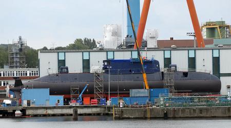 De Israëlische marine krijgt de INS Drakon onderzeeër, die mogelijk kruisraketten en ballistische raketten met kernkoppen kan vervoeren.