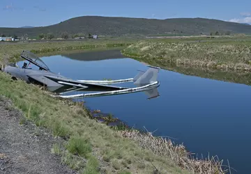 Een zeldzame F-15D Eagle gevechtsvliegtuig verdronk ...