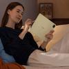 Huawei MatePad Pro 13.2 2025 tablet op de achtergrond