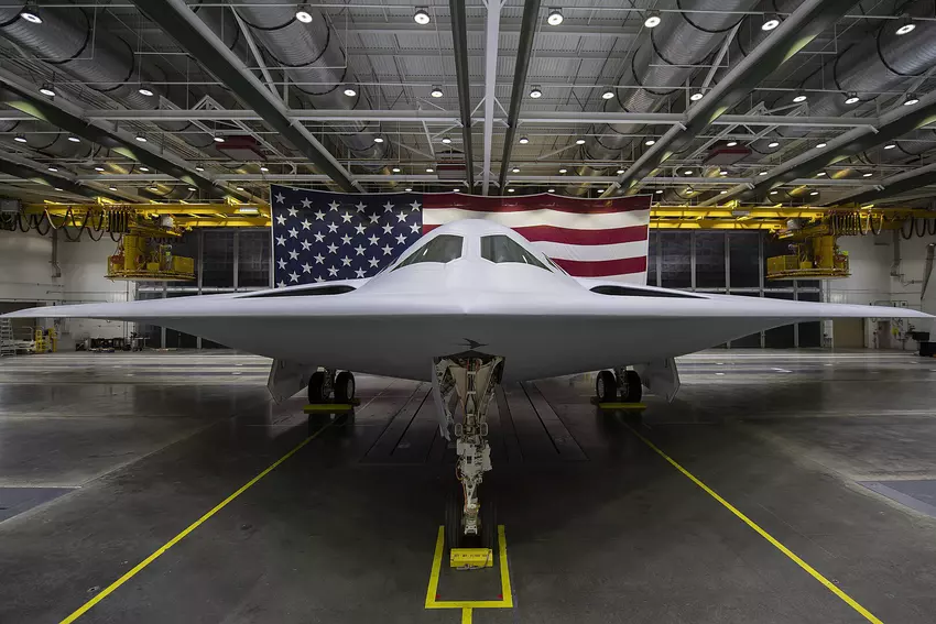 Bijna een half miljard dollar: Northrop Grumman lijdt verliezen in het B-21 bommerprogramma