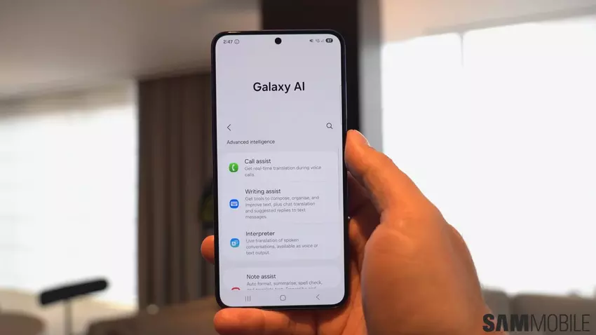 One UI 7 op Galaxy S25 kan nieuws en artikelen voorlezen 