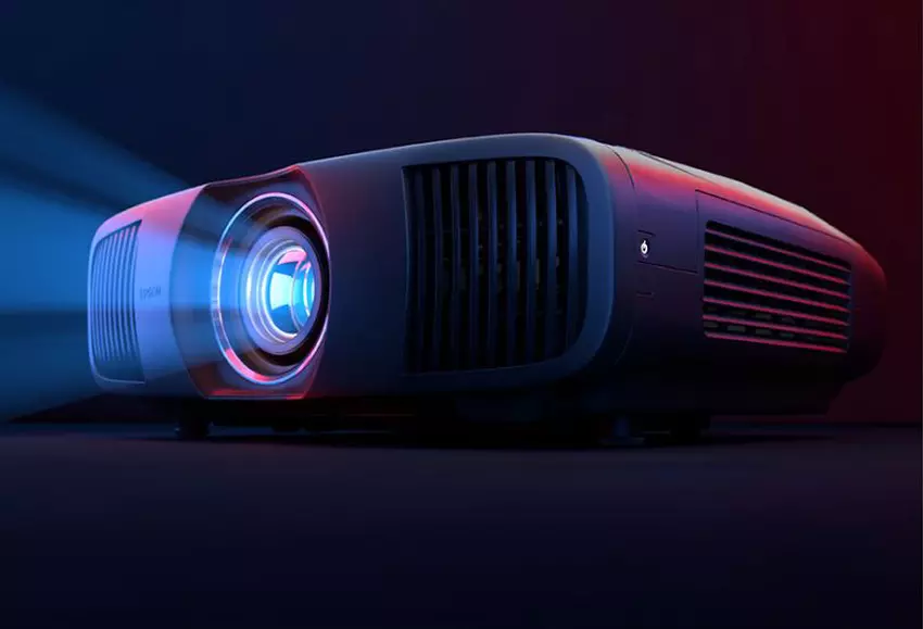 Epson heeft de Pro Cinema LS9000 geïntroduceerd - 4K, HDR+, 120 fps projector voor thuis en gaming voor $4.000