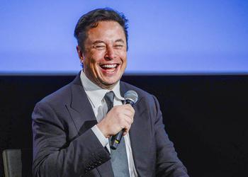 X (Twitter) kan tot $75 miljoen ...