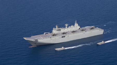 Australië heeft zijn grootste schip HMAS Canberra naar de Zuid-Chinese Zee gestuurd voor gezamenlijke oefeningen met de VS en de Filippijnen.
