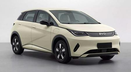 De eerste foto's van de bijgewerkte BYD Dolphin EV 2026 elektrische hatchback zijn opgedoken