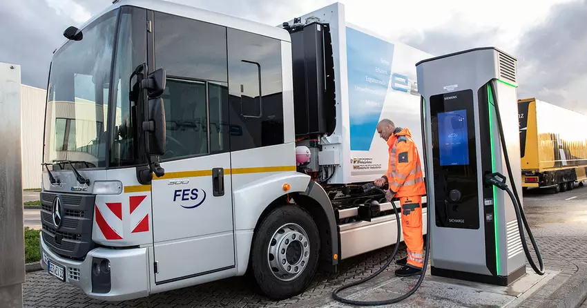 Mercedes-Benz is begonnen met het gebruik van gereviseerde accu's in elektrische vrachtwagens