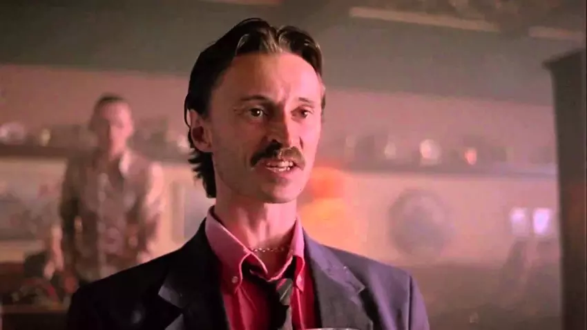 Acteur Robert Carlyle bevestigt dat de Trainspotting-film een spin-off krijgt die zich richt op Begbie: het script is al geschreven