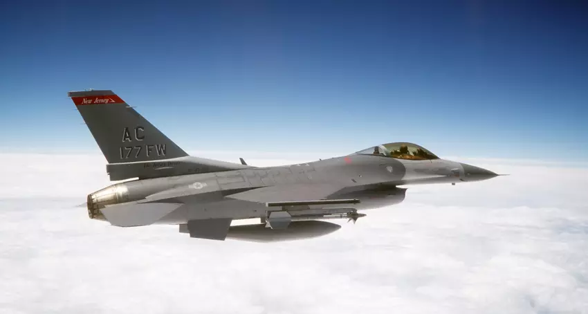 Groot-Brittannië stuurt geen gevechtsvliegtuigen naar Oekraïne