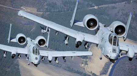 Legendarische A-10 Thunderbolt II gevechtsvliegtuigen uit Arizona zijn aangekomen in het Midden-Oosten om Hezbollah ervan te weerhouden Israël aan te vallen.