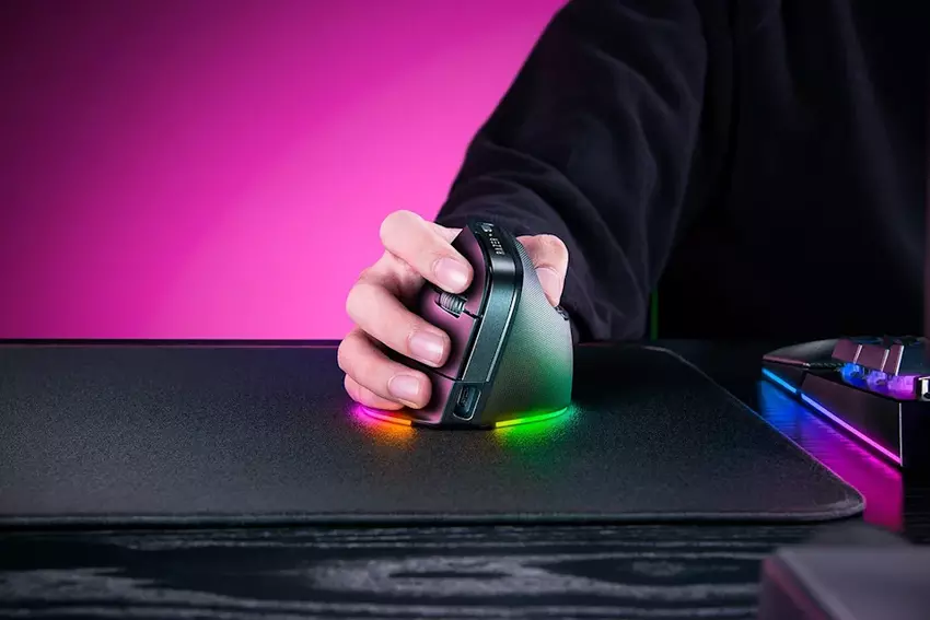 Razer brengt zijn eerste verticale muis Pro Click V2 uit met RGB-verlichting