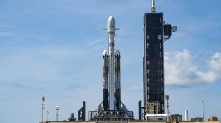 SpaceX slaagde er niet in 's werelds grootste satelliet de ruimte in te sturen en annuleerde de Falcon Heavy-lancering seconden voor de lancering.