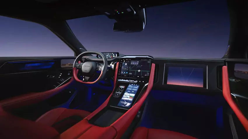 Honda heeft zes schermen in de nieuwe GT geplaatst