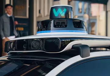 Waymo begint robot taxi's te testen ...