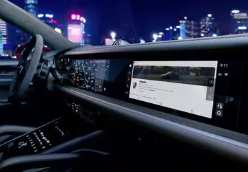 Porsche heeft YouTube geïntegreerd in nog ...