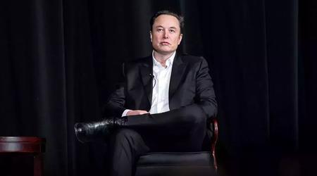 Elon Musk kondigde de onthulling van de Tesla robotaxi aan op 8 augustus