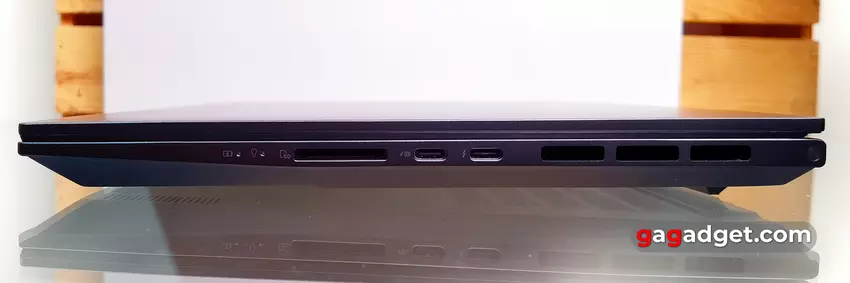 Exterior of ASUS Zenbook Pro 14 OLED