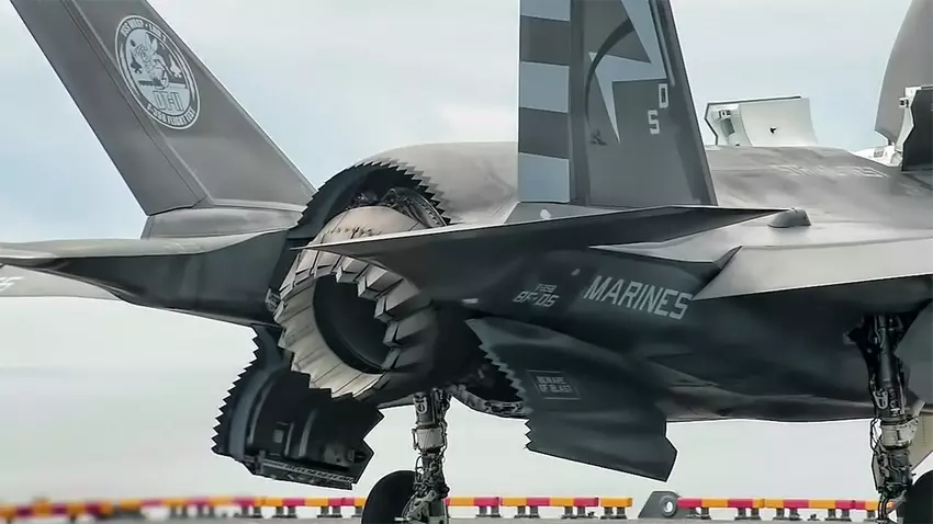 Lockheed Martin stelt voor om andere motoren te gebruiken in F-35 Lightning II gevechtsvliegtuigen van de vijfde generatie, hoewel dit zou leiden tot miljarden aan extra kosten.