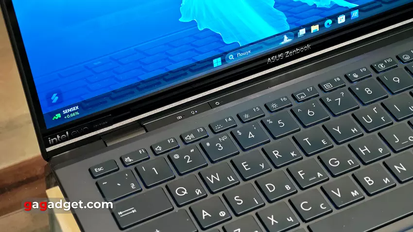 ASUS Zenbook DUO (2024) UX8406 review