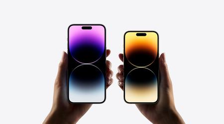 Apple blijft de smartphonemarkt in de VS domineren - de verkoop van Samsung daalde in een jaar tijd met 37 procent, terwijl de verkoop van Google met 48 procent toenam.