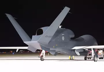 Japan ontvangt nieuwste RQ-4B Global Hawk ...
