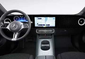 De basis Mercedes CLA heeft geen ...